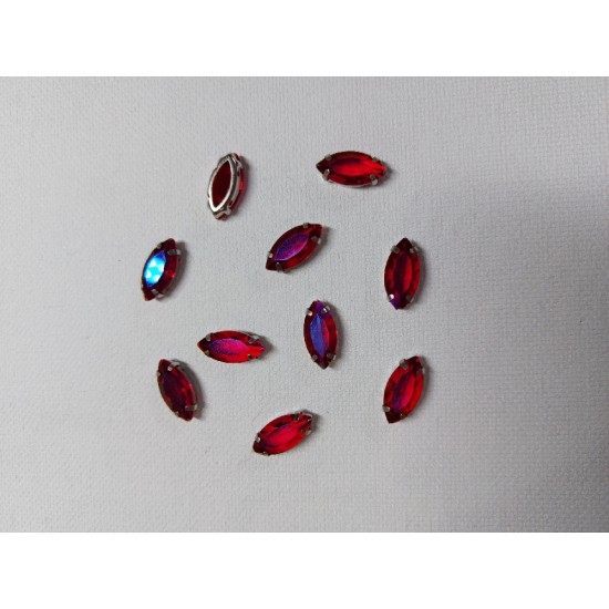 Стразы пришивные 7*15 мм "Листик" красный хамелеон, цена за 1 шт